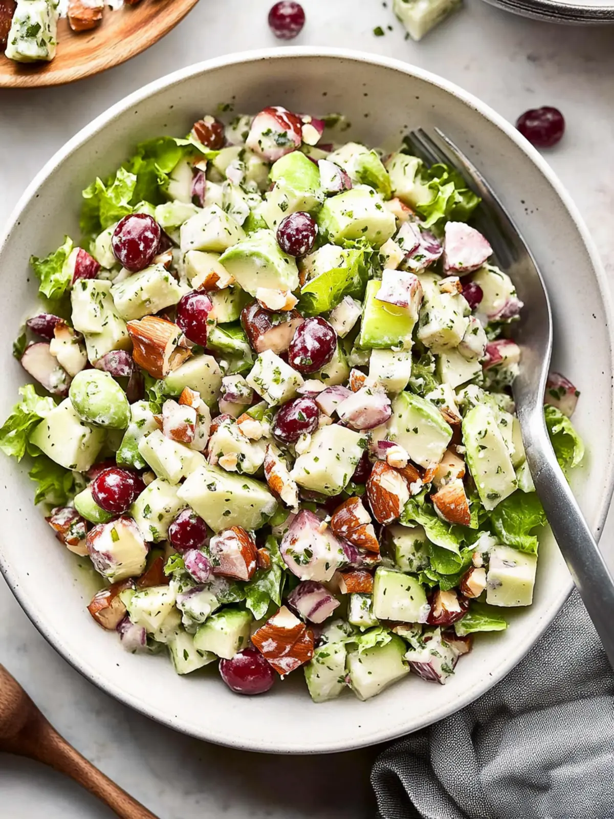 Deliciously Fresh Waldorf Salad to Brighten Your Meals 2 Waldorf Salad