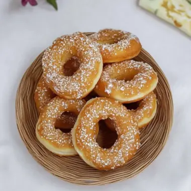 Savor Cambodian Donuts for Chewy, Crispy Bliss at Home 9 Cambodian Donuts