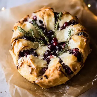 Cranberry Brie Pull Apart Bread: A Cozy Party Delight 9 Cranberry Brie Pull Apart Bread