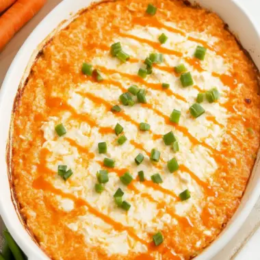 Healthy Cottage Cheese Buffalo Chicken Dip