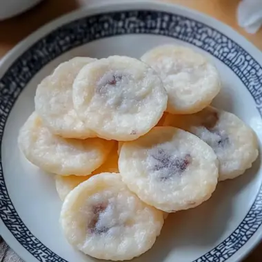 Chewy Glutinous Rice Cakes with Nutty Black Sesame Filling 9 Glutinous Rice Cakes