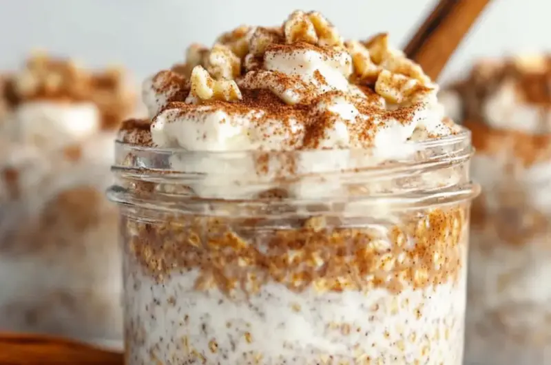 Cinnamon Roll Overnight Oats