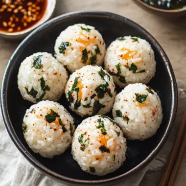 Delicious Korean Rice Balls (Jumeokbap) You Can Customize! 9 Korean Rice Balls (Jumeokbap)