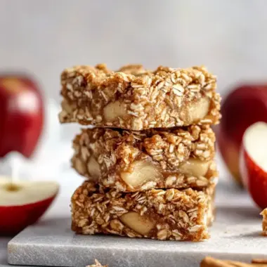 Apple Cinnamon Breakfast Bars That Will Brighten Your Mornings 9 Apple Cinnamon Breakfast Bars
