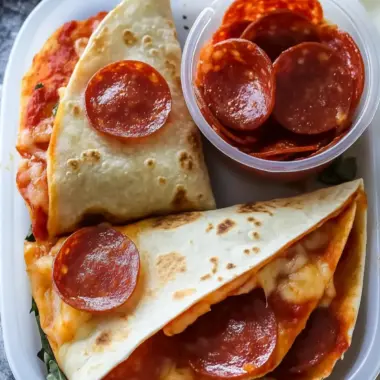 Pepperoni Pizzadillas: Quick & Cheesy Family Favorite! 10 Pepperoni Pizzadillas
